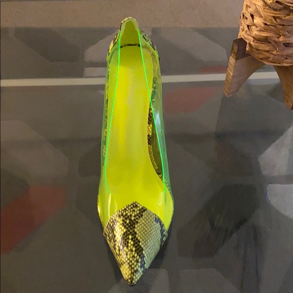 Sz 8.5 HP🎉Cape Robbin Neon Green Snakeskin Pumps - Picture 4 of 8